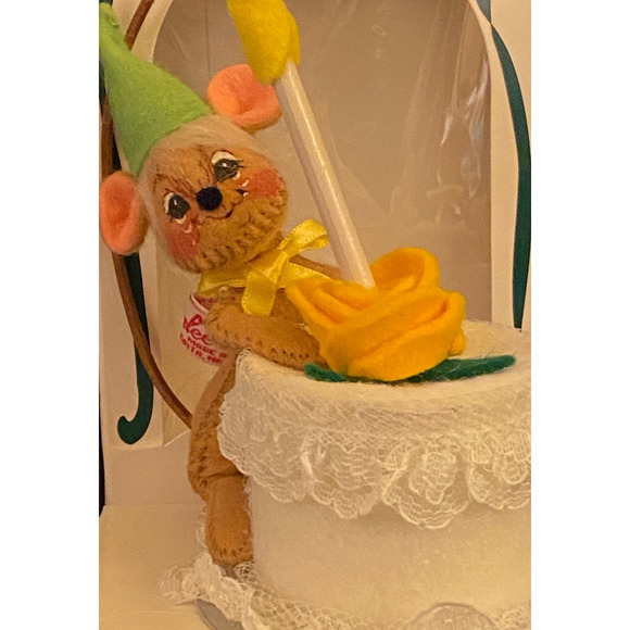 Annalee 3" Happy Birthday Cake One Year Mouse Vintage Doll 1996 Home Decor - Picture 2 of 6